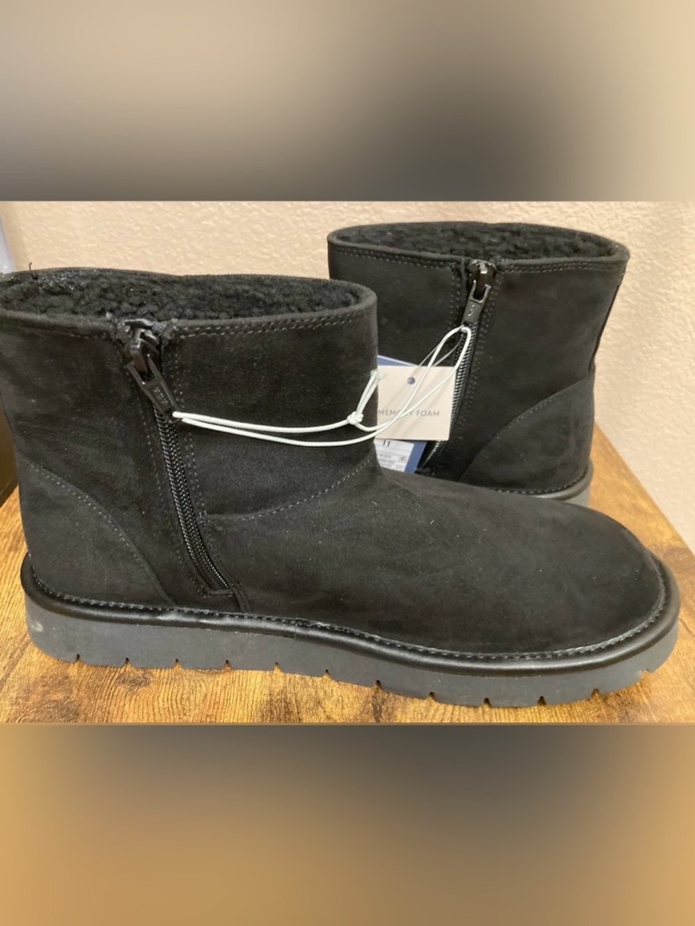 Universal Thread Womens suede May Boot Size 11 New